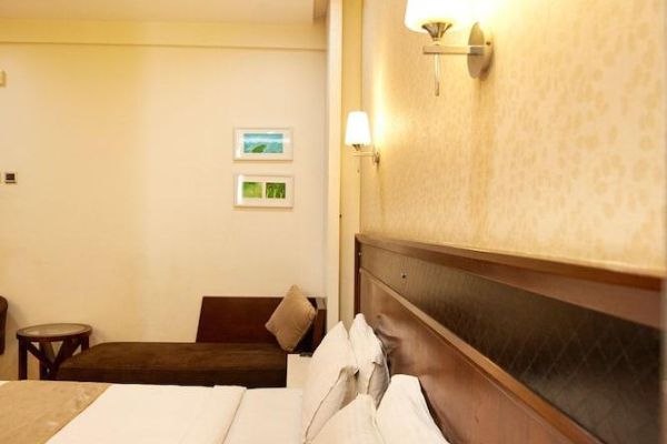 Hotel Sai Mahal (Shirdi)